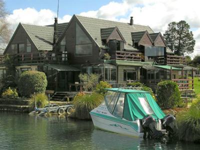 Waiteti Lakeside Lodge Ngongotaha Buitenkant foto